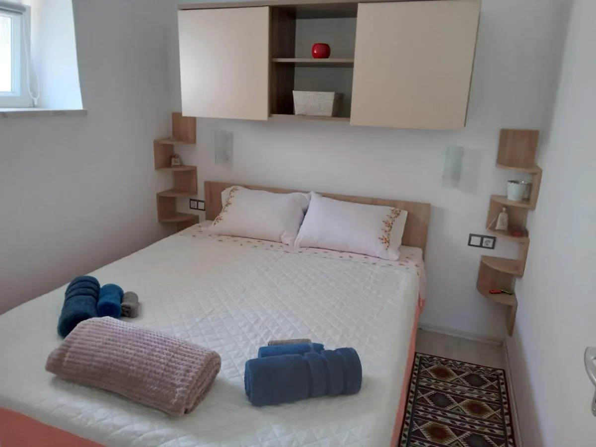 Kastelanic Apartman Brbinj 0*,